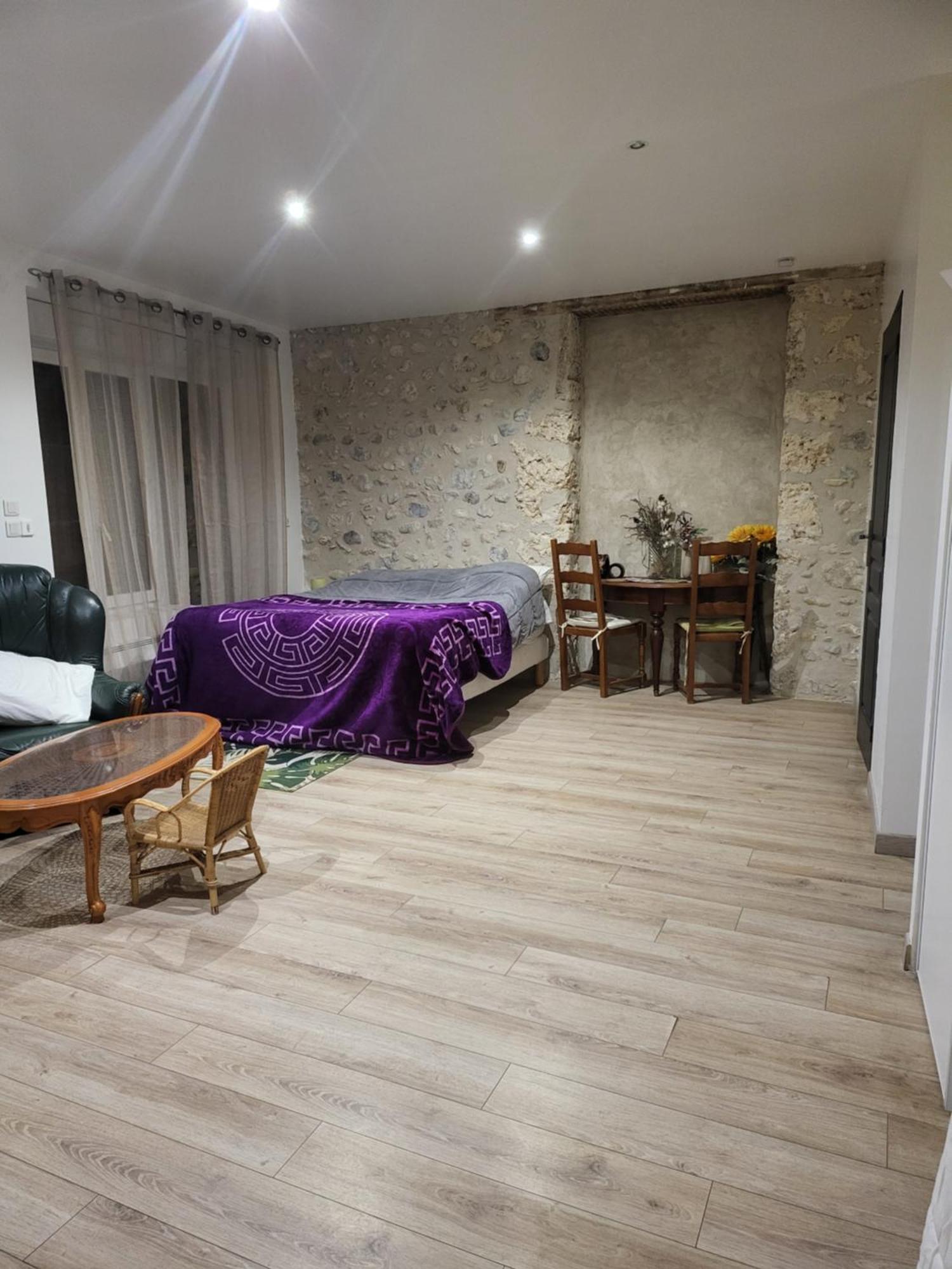 la grande chambre Saint-Jean-en-Royans Extérieur photo